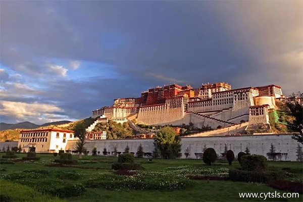 西藏著名旅游景點(diǎn)