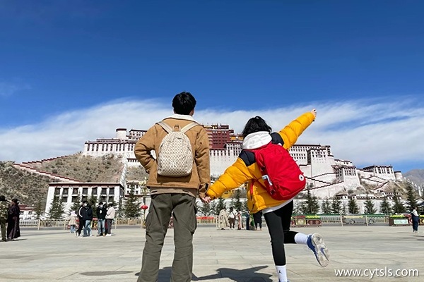 兩個人去拉薩旅游5000夠嗎