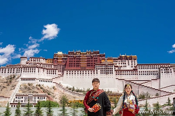 西寧去拉薩跟團旅游一周價格多少