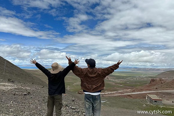 兩個(gè)人去拉薩旅游多少錢